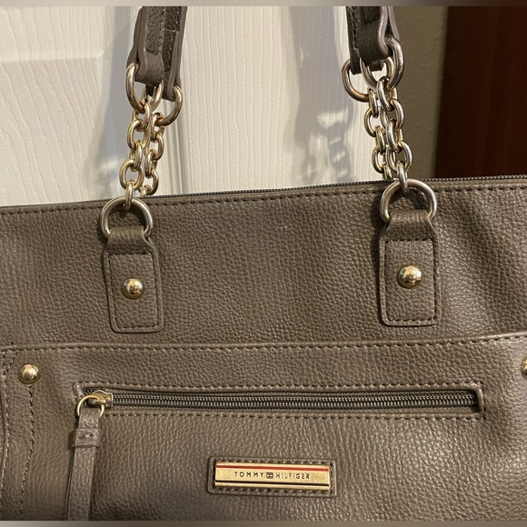 Tommy Hilfiger Olive Brown Purse - Picture 2 of 8